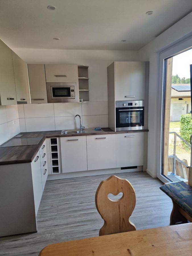 Hotel für 3 Personen, mit Balkon und Terrasse sowie Garten in Gaggenau - 2