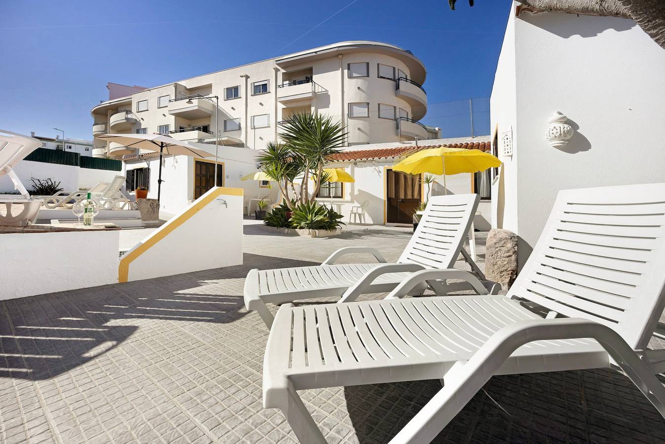 Ganze Wohnung, Ferienwohnung "A Cerca - E" mit gemeinschaftlich genutztem Pool, Garten und Wlan in Santa Maria, Lagos