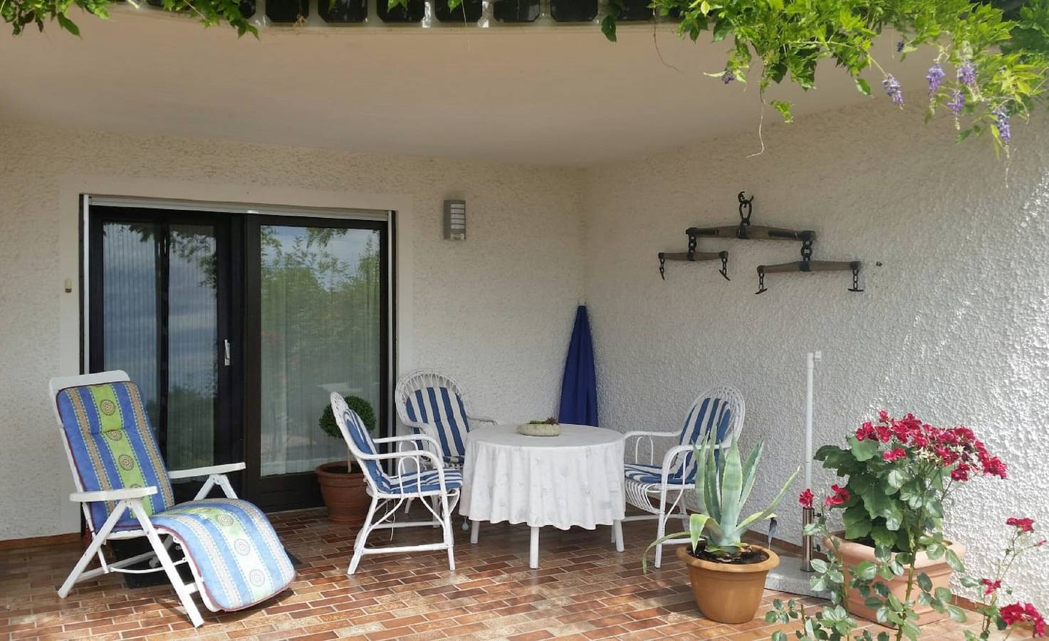 Ferienwohnung Sonja - Ferienwohnung Sonja (56qm) mit Küche, Doppelbett und Terrasse in Theisseil, Naturpark Nördlicher Oberpfälzer Wald