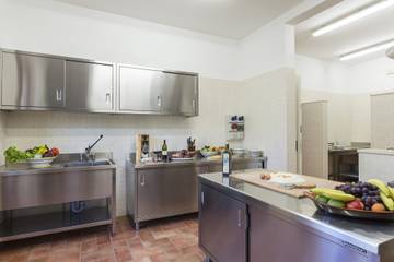 Glamping per 16 Persone in Castiglione del Lago, Lago Trasimeno, Foto 3