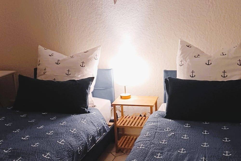 Ihre Auszeit in Grünheide: Ferienhaus - Ankerplatz am Werlsee\nmit Steg und Sauna in Grünheide, Region Oder - Spree