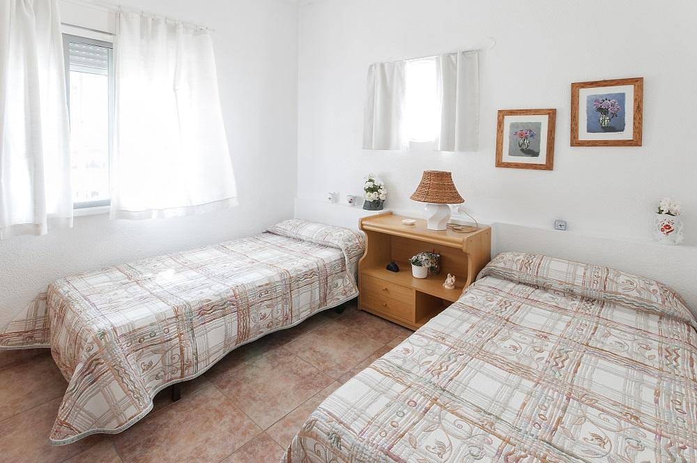 Appartement de vacances entier, Tallarol - Appartement ensoleillé avec balcon meublé en deuxième ligne de plage. in Platja Nord de Gandia (Gandia), Playa de Gandía