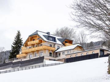 Gîte pour 4 personnes, avec jardin à Mauterndorf