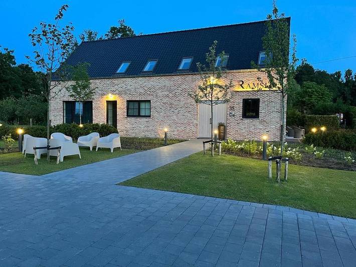 Location de vacances pour 2 personnes, avec Terrasse et Jardin à Herselt