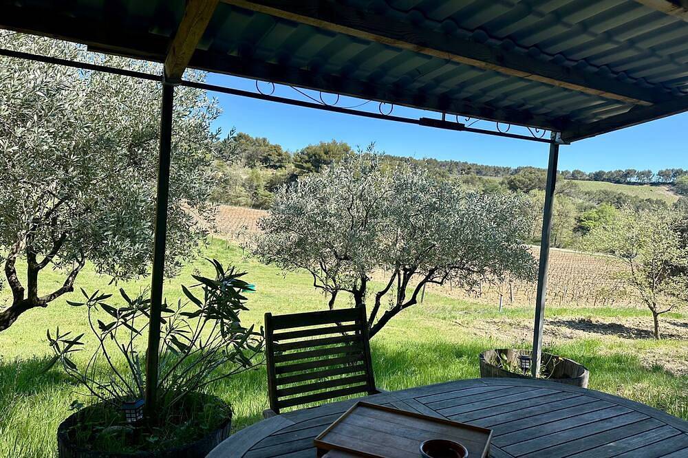 Mobil-home « Au Cœur des Vignes » avec terrasse partagée et climatisation in Visan, Enclave de Valreas