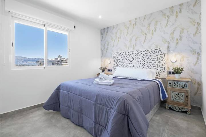 Appartement entier, 20th floor apartment with front sea view in Benidorm, Costa Blanca