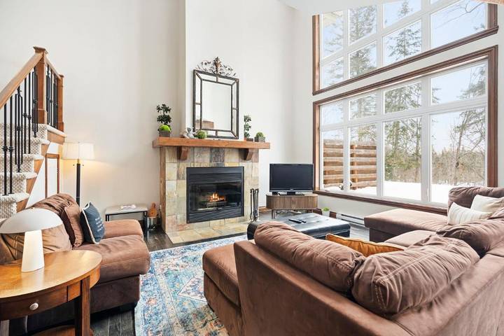 Location de vacances pour 6 personnes, avec terrasse et jardin dans Mont-Tremblant