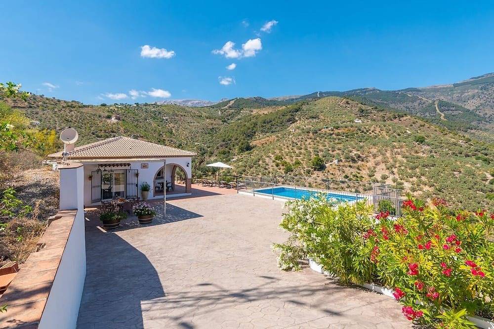 Casa Rural Moreno Canillas de Albaida by Ruralidays in Canillas de Albaida, Provincia de Málaga