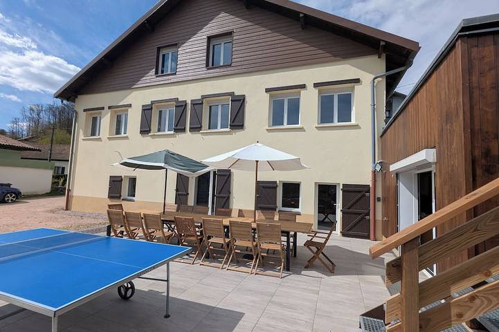 Gîte pour 15 personnes, avec Balcon à Cornimont