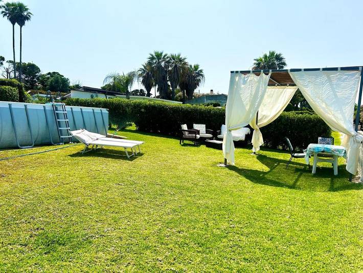 Ferienwohnung für 2 Personen, mit Garten und Pool, kinderfreundlich in Syrakus - 2