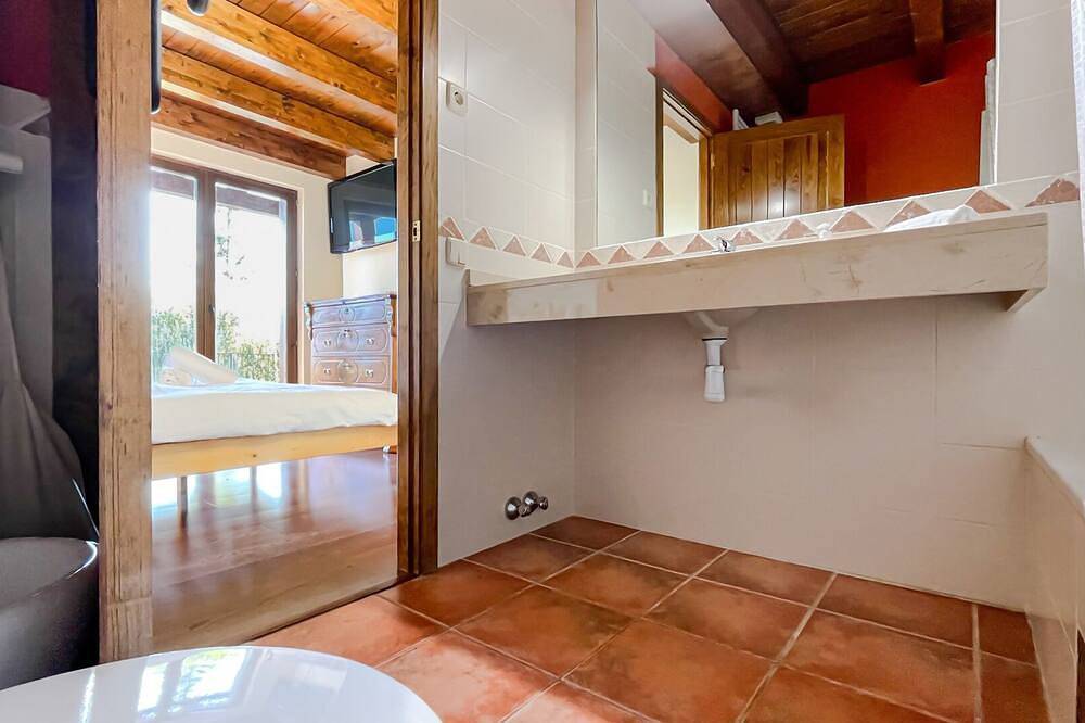 Cal Vilaldach in Llivia, Parque Natural Regional de los Pirineos Catalanes