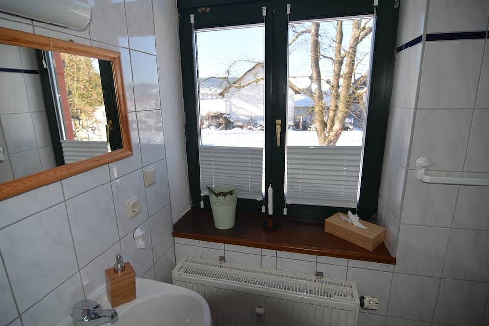 Ganze Wohnung, Ferienwohnung\"Haus am See\" Alte Tambacher Talsperre für 2-4 Personen in Tambach-Dietharz, Rennsteig