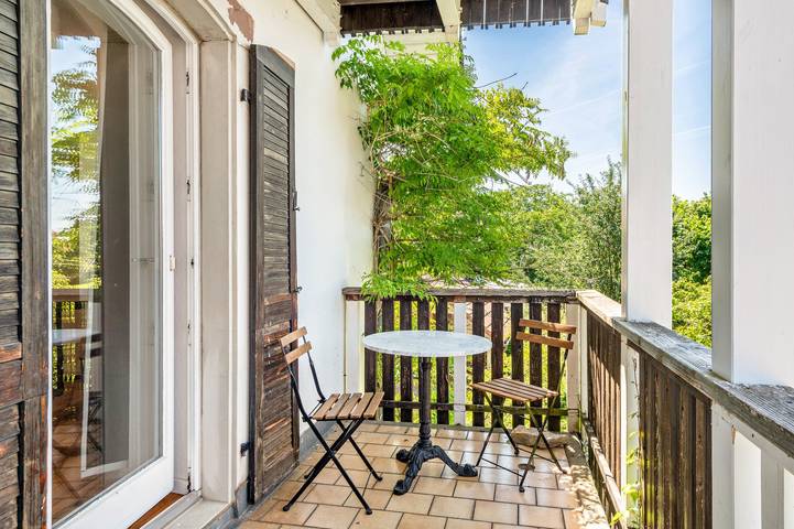 Apartamento entero, Maisonette 5: gran apartamento en Kürnberg con vistas, terraza, balcón, parking y Wifi in Schopfheim, Selva Negra (zona sur)