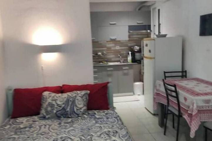 Ganze Wohnung, Schöne Wohnung mit Balkon in Saronida in Saronida, Regionalbezirk Ostattika