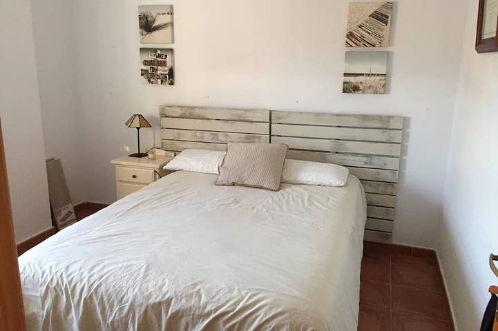 Maison jumelée à El Portil avec piscine privée, wifi gratuit, climatisation, barbecue in El Portil, Cartaya
