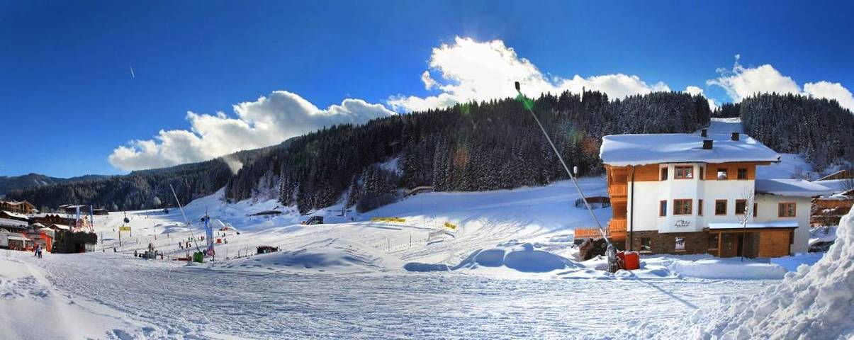 Hütte für 12 Personen, mit Balkon und Ausblick sowie Sauna in Leogang - 2