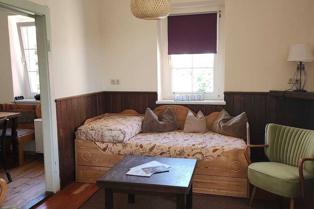 Ganze Wohnung, Gemütliche Fewo auf ehem. Bauerngut. Ruhig, grün, nahe Bastei und Malerweg in Hohnstein, Elbsandsteingebirge