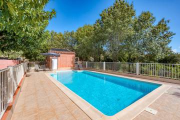Gîte pour 8 personnes, avec jardin, animaux acceptés à Bosc