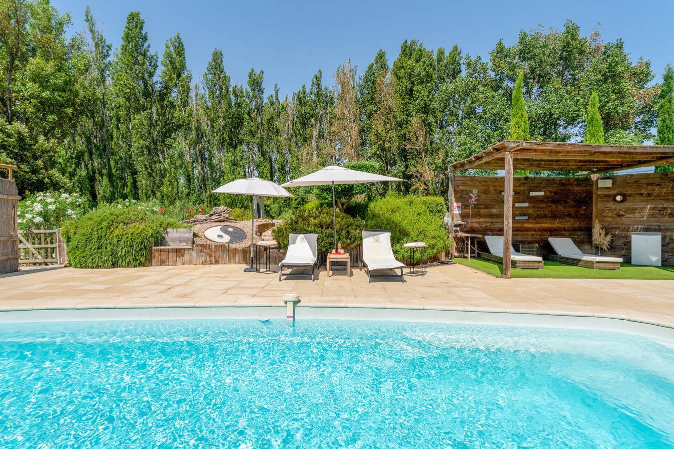 Casa de vacaciones 'Tonneau Prestige' con piscina privada, Wi-Fi y aire acondicionado in Jonquières, Vaucluse