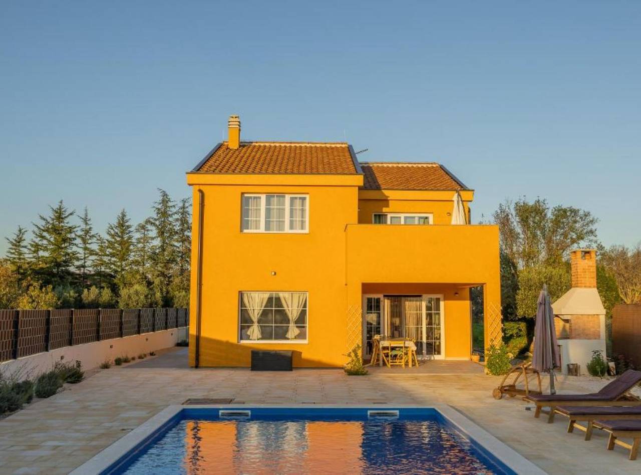 Villa für 8 Personen mit Meerblick in Nin, Zadar