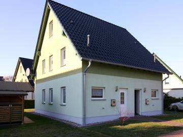 Ferienhaus für 8 Personen, mit Garten und Terrasse in Zingst