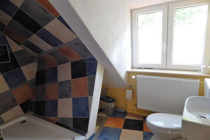 Bungalow für 6 Personen, mit Balkon und Garten in Altenkirchen - 4