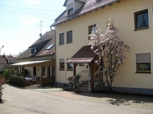 Ferienwohnung für 4 Personen, mit Garten und Balkon in Kelheim