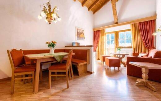 Geheel appartement, Apartment with Terrace in Serfaus, Serfaus-Fiss-Ladis