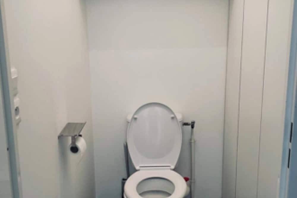 Entire apartment, T2 near train station in Houilles, Yvelines