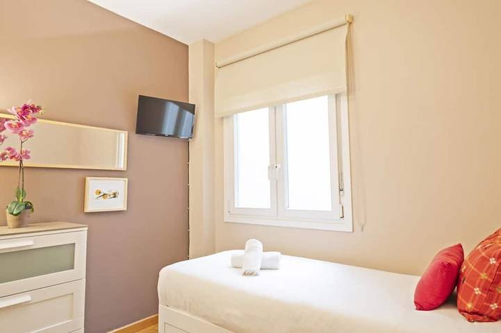 Ganze Wohnung, Charming flat in vibrant Gràcia in Barcelona Zentrum, Barcelona