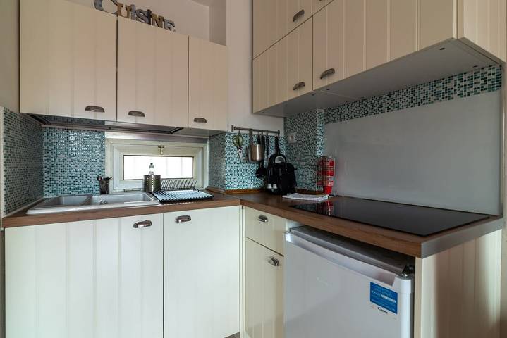 Gîte pour 4 personnes, avec piscine et jardin à Vallauris - 3