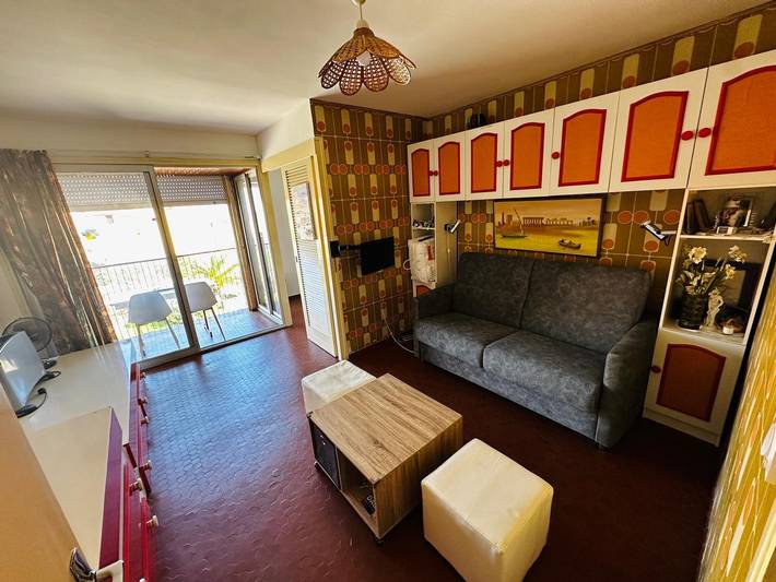 Gîte pour 4 personnes, avec balcon dans Plage D En Baux Port Vendres - 3