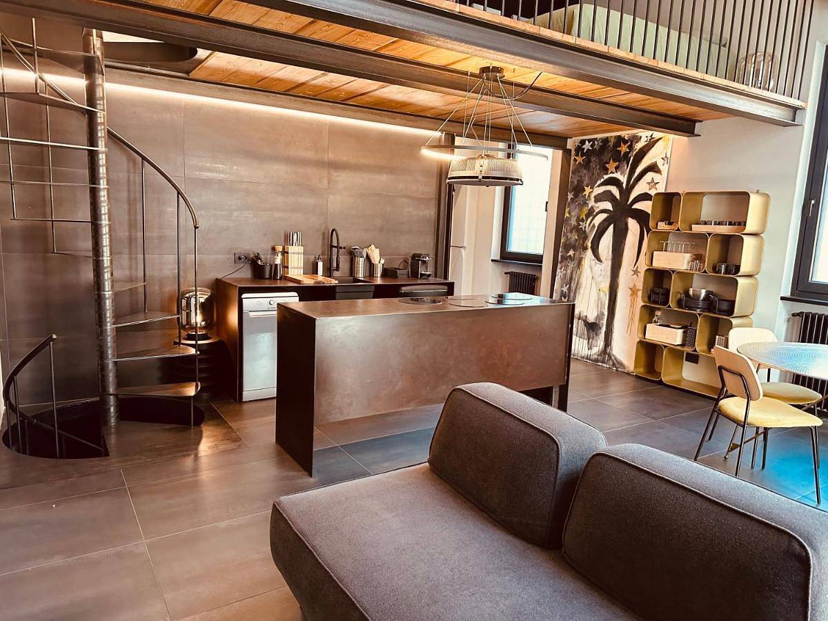 Geheel appartement, Nest Loft in Novara, Provincie Novara
