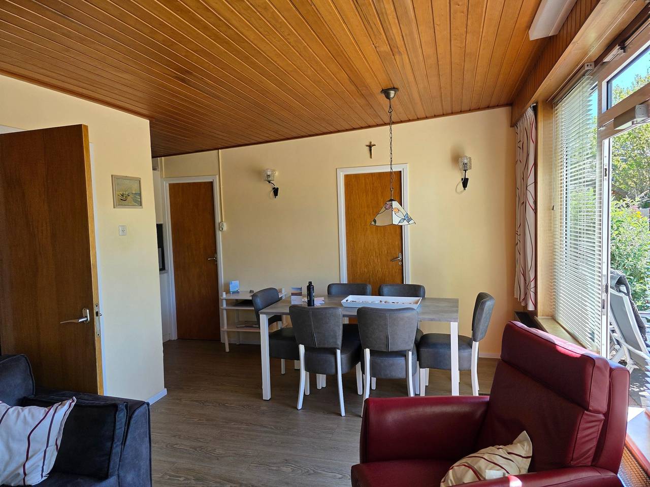 Bungalow for 6 persons with a very spacious south-facing garden. in De Koog, West Frisian Islands