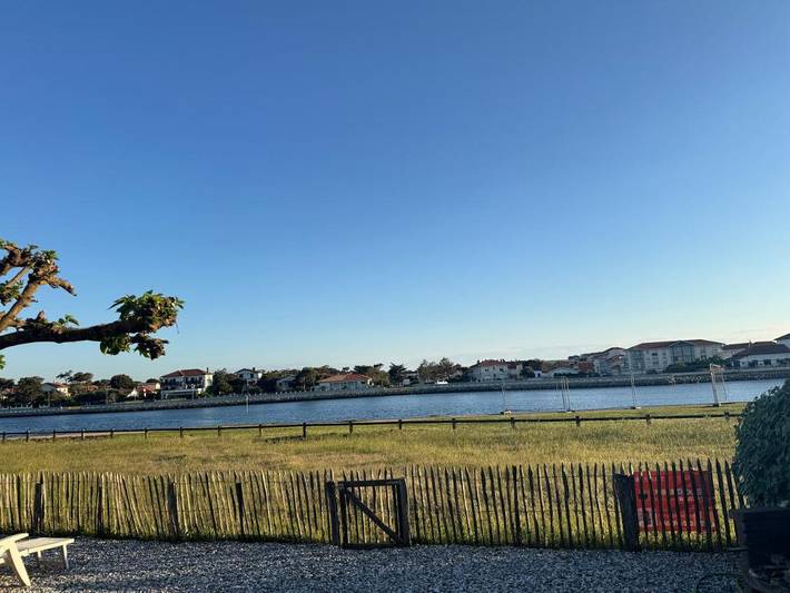 Location de vacances pour 6 personnes, avec vue ainsi que terrasse et jardin dans Office De Tourisme De Mimizan - 4