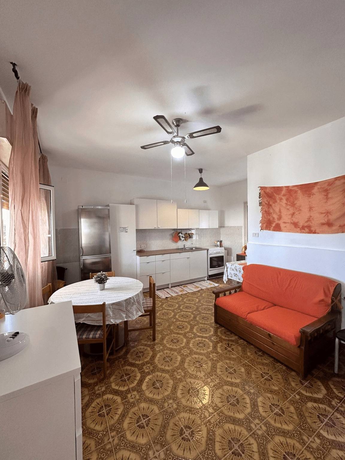 Appartamento intero, Appartamento 'Casa Orchidea con Veranda' con Terrazza Privata, Wi-Fi e Aria Condizionata in Costa Saracena, Siracusa e dintorni