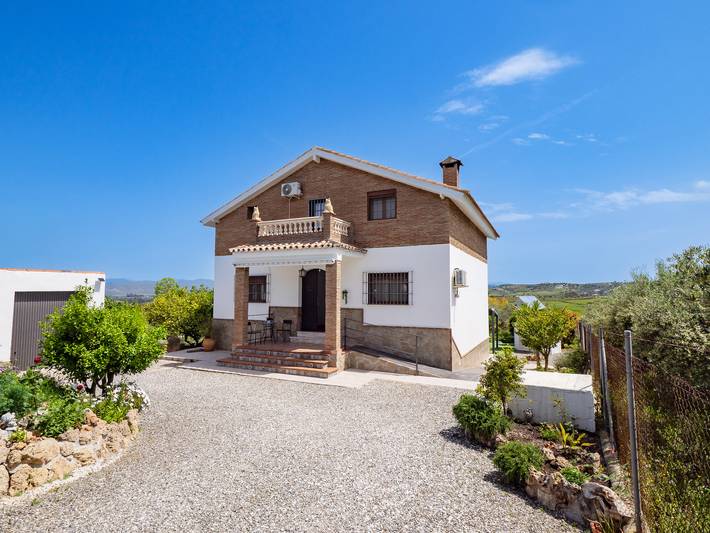 Chalet para 6 personas, con terraza y jardín en Alhaurín el Grande