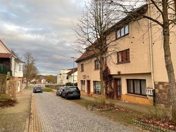 Ferienwohnung für 5 Personen, mit Garten und Balkon, kinderfreundlich in Fritzlar