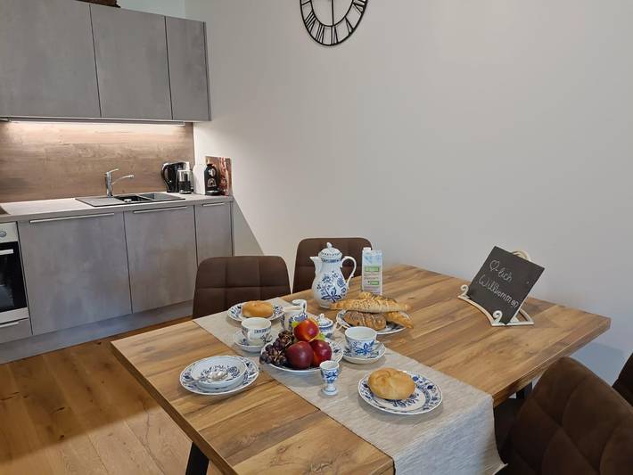 Ferienwohnung für 4 Personen, mit Balkon und Seeblick