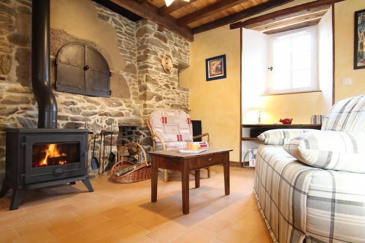 Gîte pour 2 personnes, avec jardin dans Saint-Ébremond-de-Bonfossé - 3