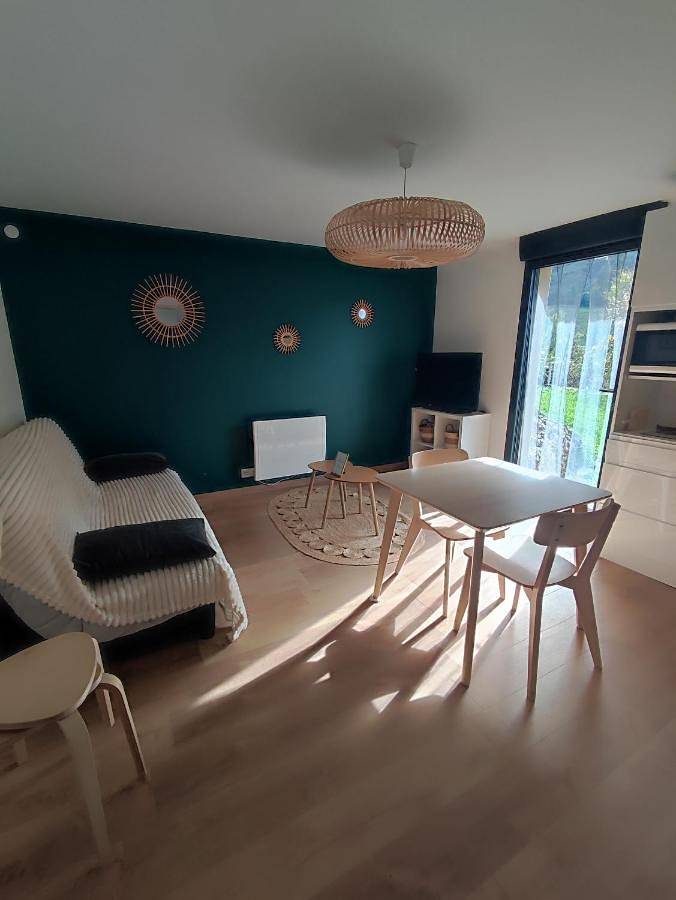 Appartement de vacances pour 4 personnes, avec vue ainsi que terrasse et jardin