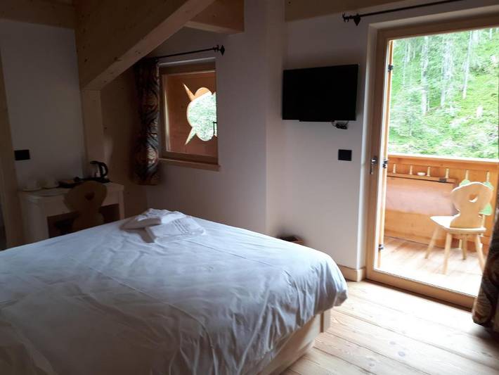 Location de vacances pour 3 personnes, avec balcon et vue ainsi que jardin et vue sur le lac à Cortina d'Ampezzo - 2