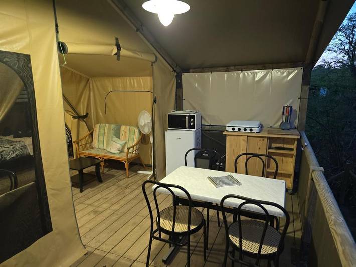 Gîte pour 5 personnes, avec Terrasse ainsi que Jacuzzi et Vue à Saint-Ouen-des-Besaces - 4