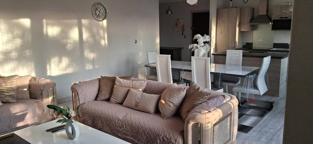 Gîte pour 8 personnes, avec balcon à Creil - 4