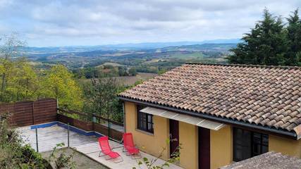 Cottage pour 3 personnes, avec vue et jardin à Hounoux