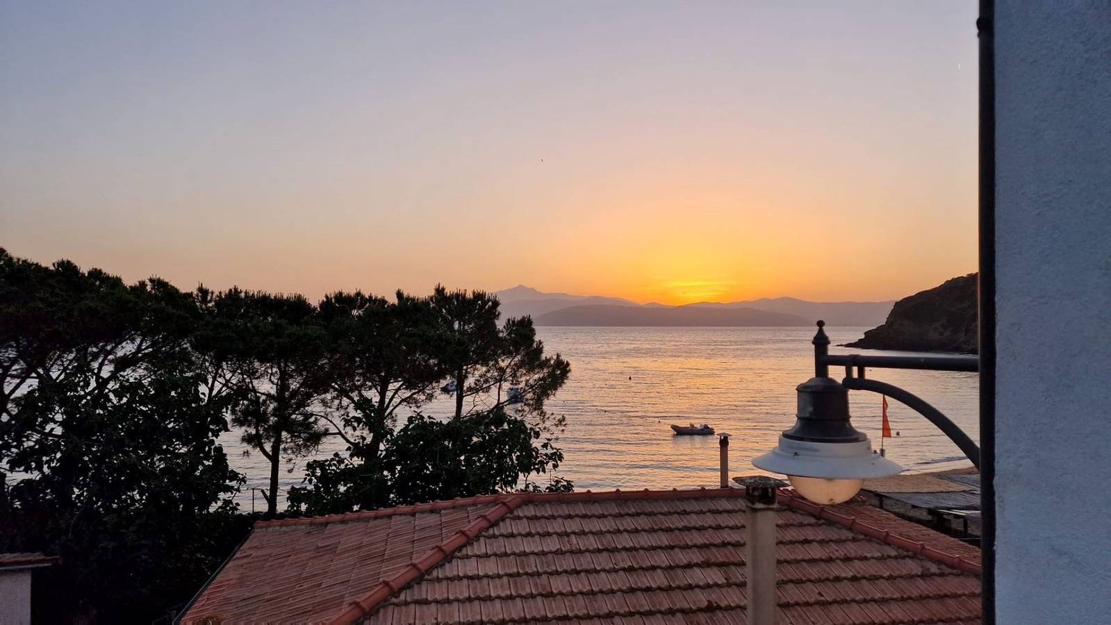 Appartamento intero, Appartamento vacanze per 4 persone con terrazza in Innamorata, Isola d'Elba