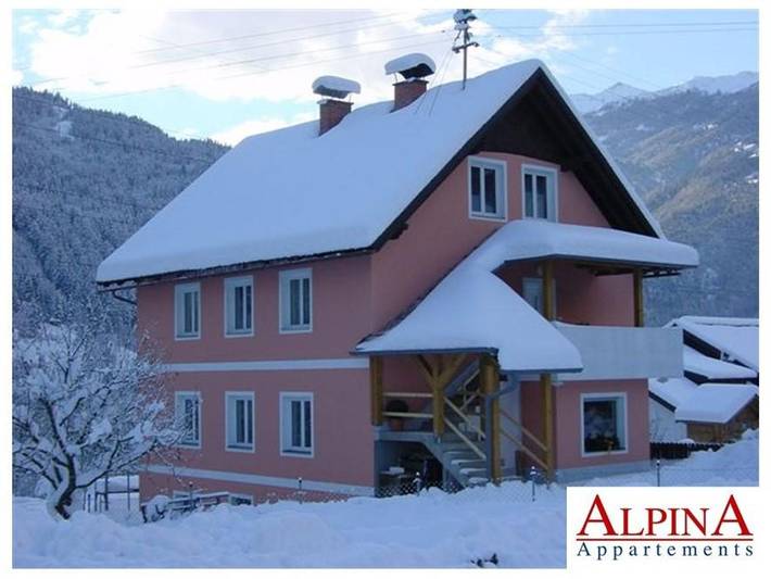 Ferienwohnung für 6 Personen, mit Balkon und Garten, kinderfreundlich in Flattach