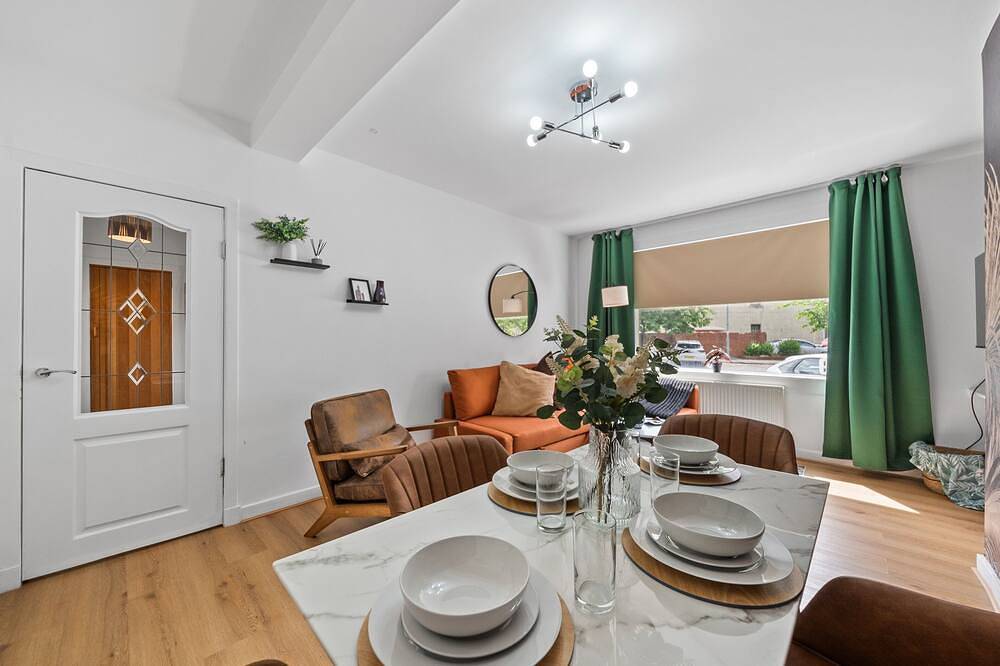 Appartement entier, Fantastically positioned ground floor apartment in centre of Hamilton in Hamilton, South Lanarkshire