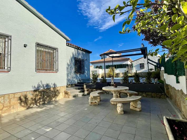 Casa de huéspedes para 6 personas, con jardín en Miami Platja - 4