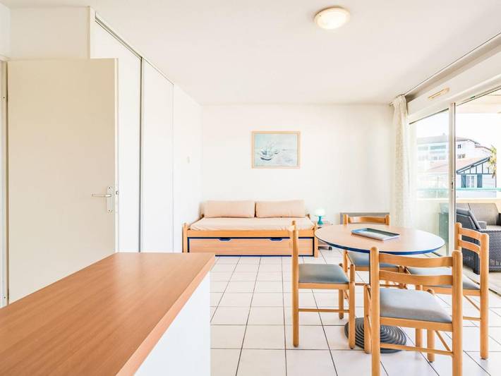 Gîte pour 4 personnes, avec piscine et balcon dans Golf De La Nivelle - 4